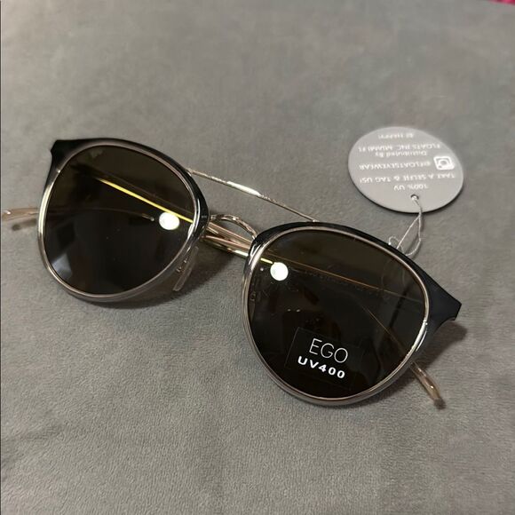 EGO Gold Frame Sunglasses with Dark Lenses Round Frame - NWT 100% UVA - Picture 1 of 3